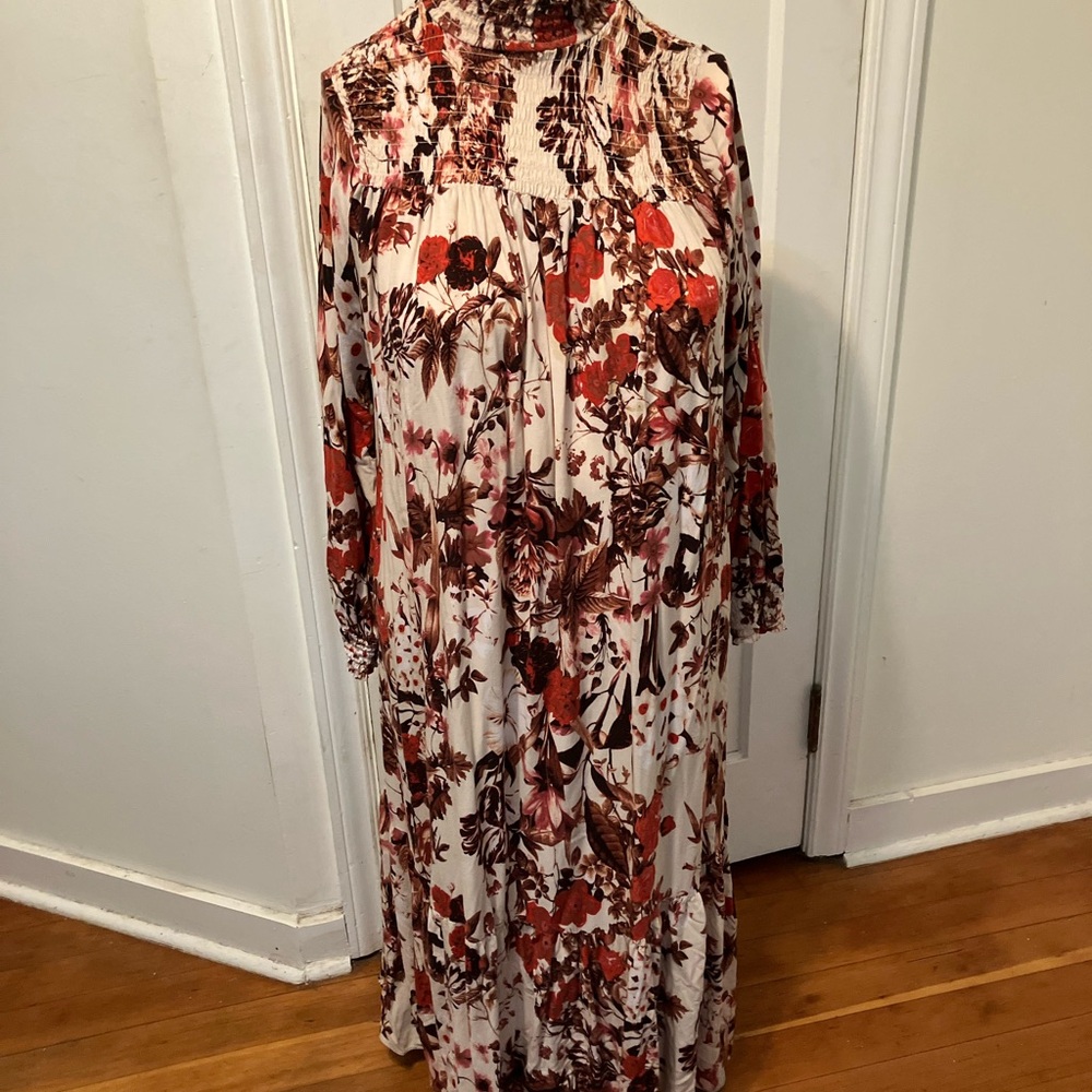 H&M Red and Cream Floral Long Sleeve Dress Size 2